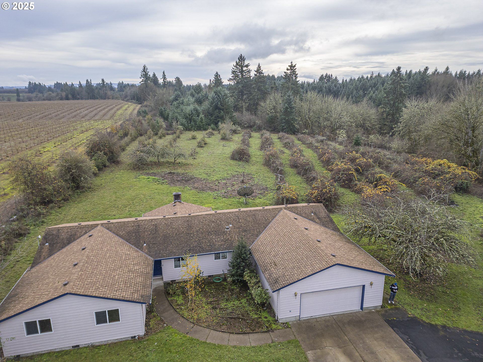 7295 Northwest Poverty Bend Road McMinnville, OR 97128 - Photo 38 of 44 an aerial view of a house with a garden