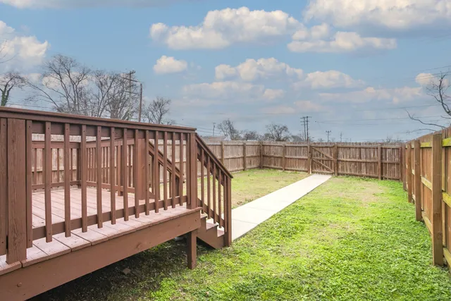 $2,500 | 2020 14th Avenue North, Nashville, TN 37208