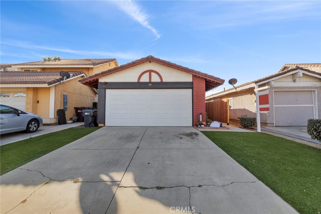 23407 Rolanda Drive Moreno Valley, CA 92553 - Photo 2 of 22