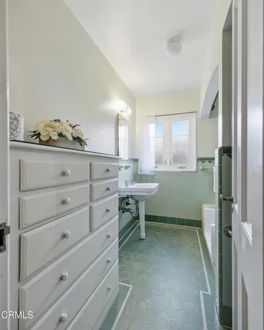 $1,899,000 | 2450 East Orange Grove Boulevard, Pasadena, CA 91104