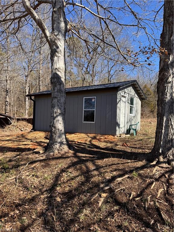 2082 Hedrick Mill Road Lexington, NC 27292 - Photo 22 of 24 Extra storage building