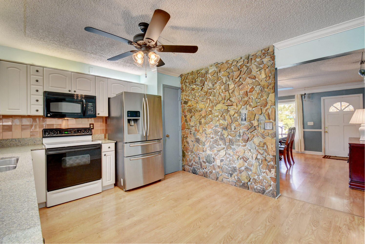 9540 Southwest 2nd Road Boca Raton, FL 33428 - Photo 11 of 30 9540 SW 2nd Rd (10)