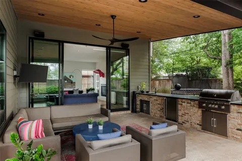 $2,795,000 | 2311 Westoak Drive, Austin, TX 78704