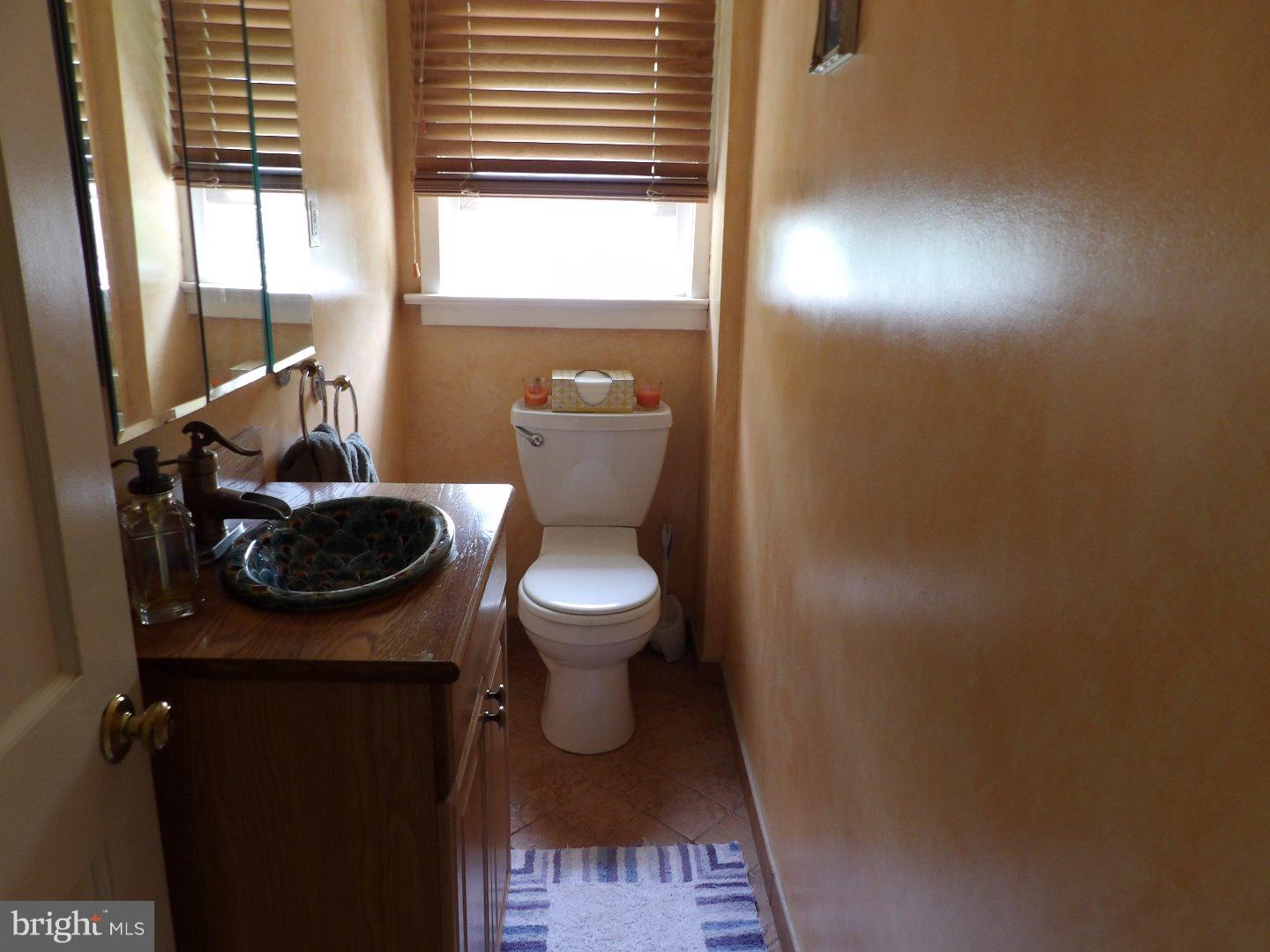 831 Big Oak Road Yardley, PA 19067 - Photo 10 of 19 Half Bath