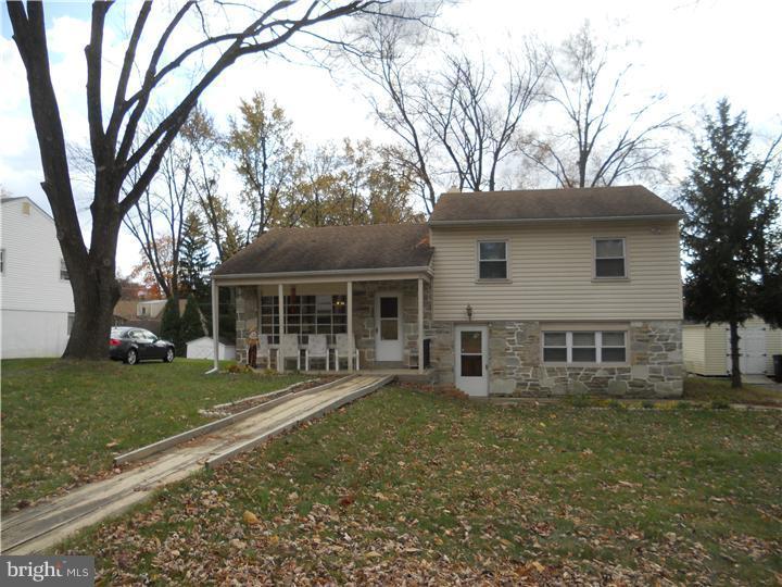 3247 Oak Road Huntingdon Valley, PA 19006 - Photo 11 of 14 Exterior Front