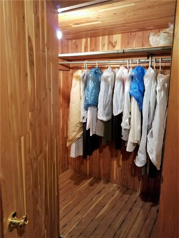 76 Park Forest Road Cranston, RI 02920 - Photo 11 of 14 Lower level cedar closet