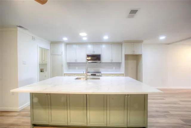 $2,850 | 10630 Sandpiper Lane, Dallas, TX 75230