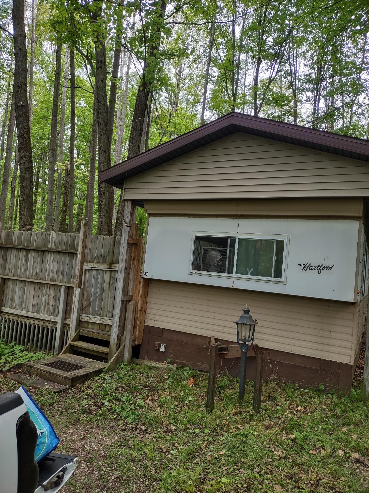 10635 South State Street Reed City, MI 49677 - Photo 4 of 14 10635 S State TRAILER