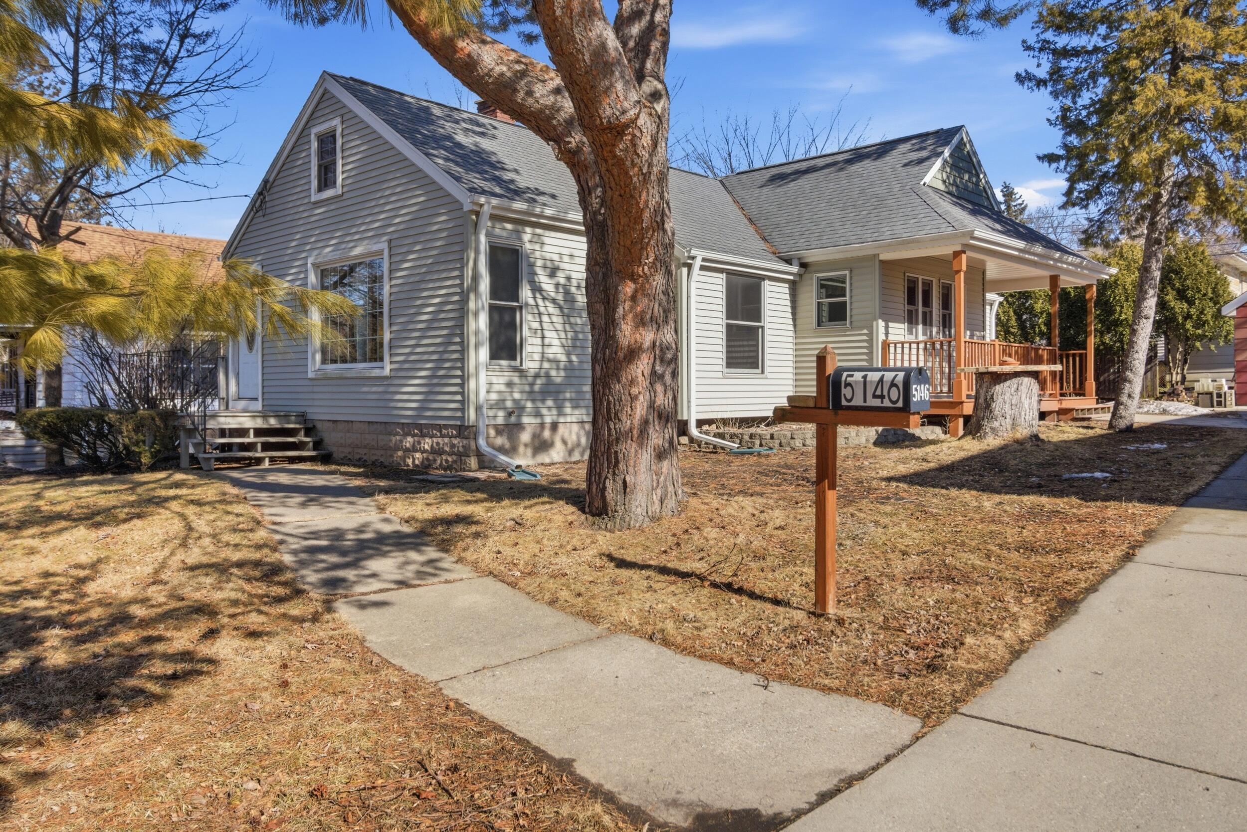 5146 North 107th Street Milwaukee, WI 53225 - Photo 1 of 29 5146 N 107th St
