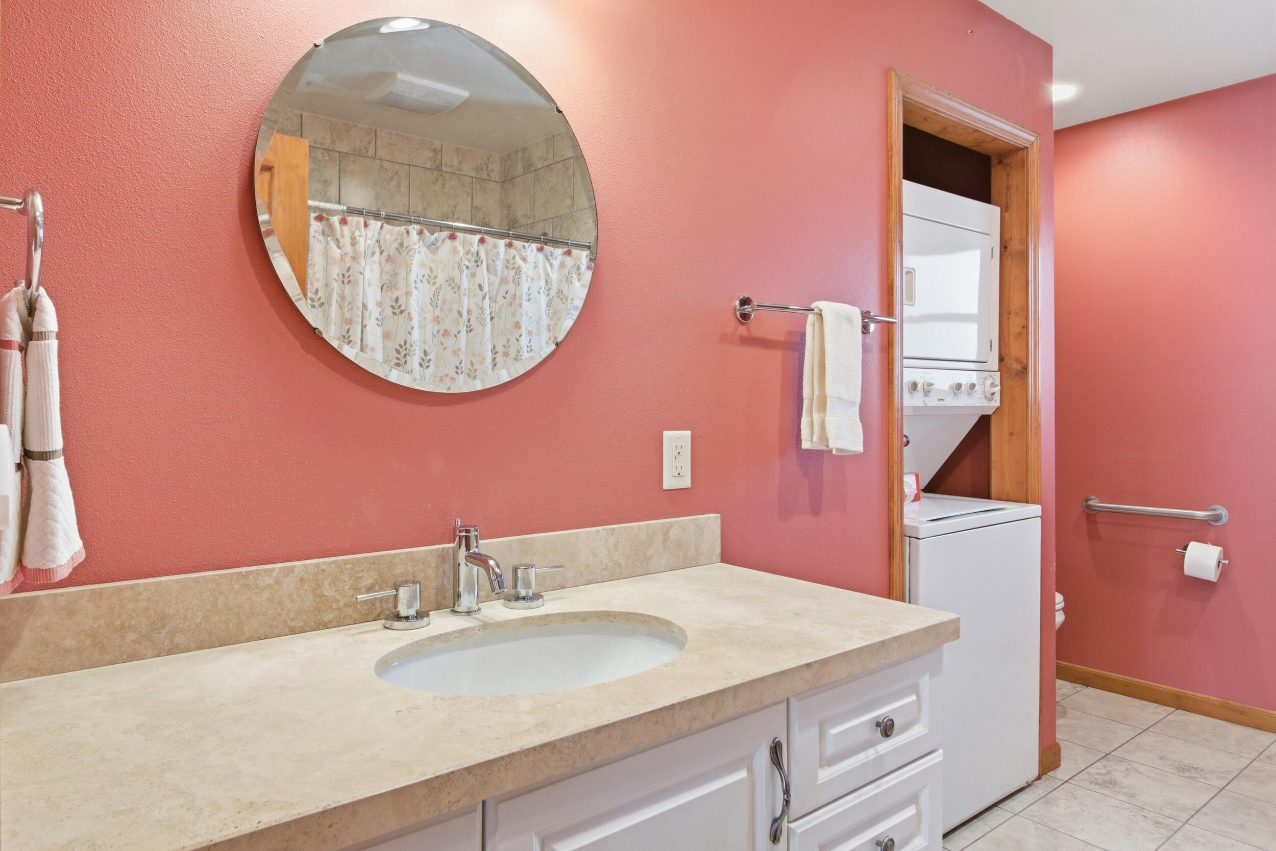 5146 North 107th Street Milwaukee, WI 53225 - Photo 13 of 29 Bathroom