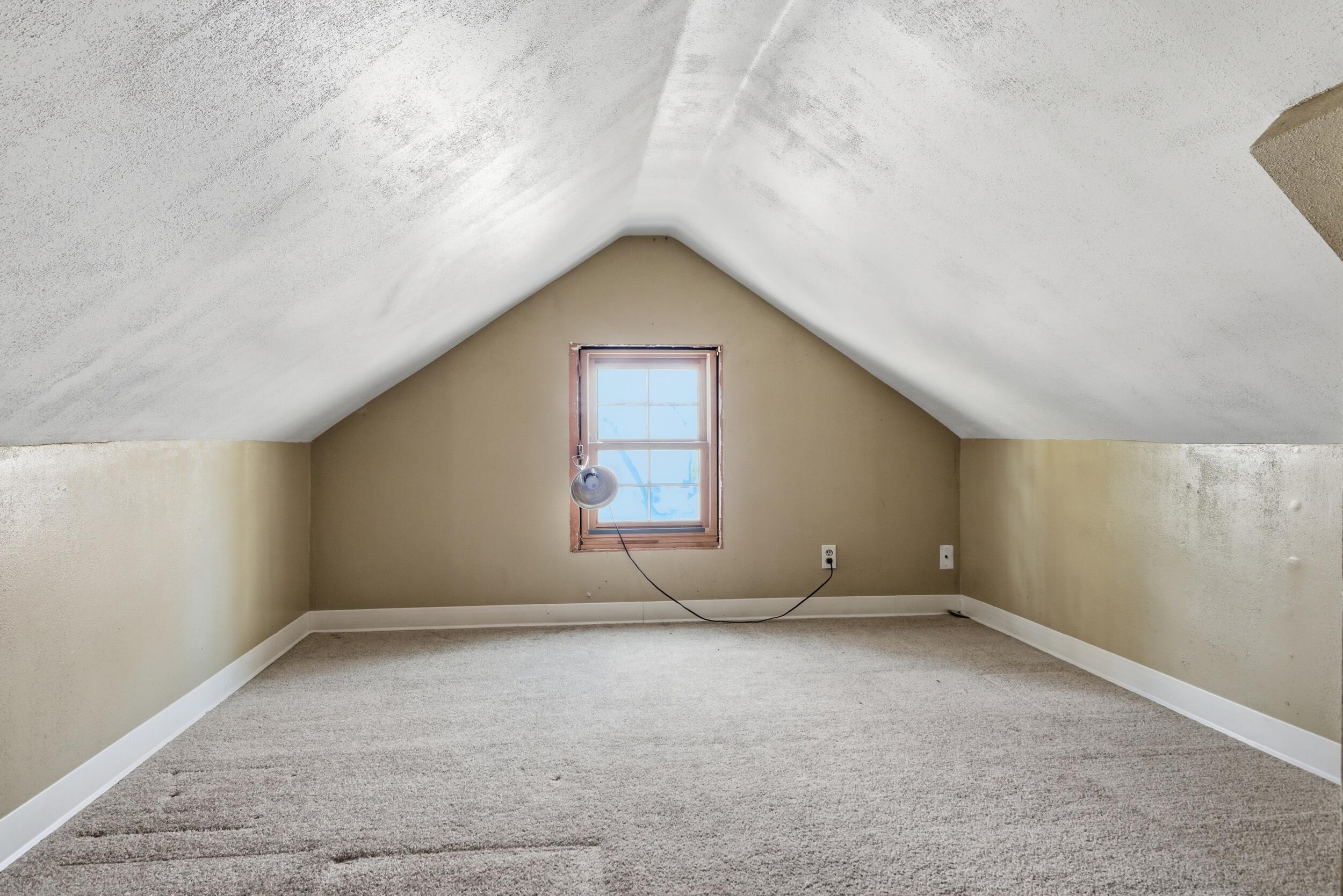 5146 North 107th Street Milwaukee, WI 53225 - Photo 16 of 29 Upstairs Bonus Room