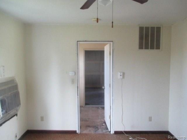 5375 Petersburg Road Dundee, MI 48131 - Photo 9 of 10 9.jpg