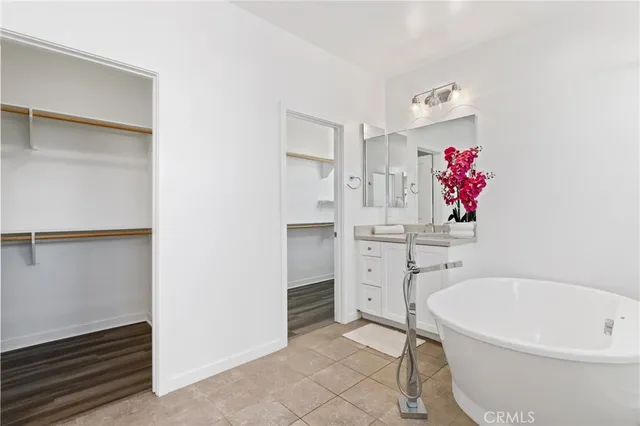 $1,499,800 | 403 Aura Drive, Costa Mesa, CA 92626