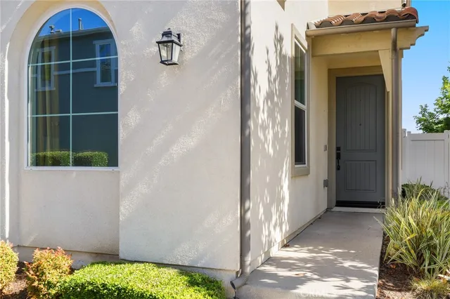 $1,499,800 | 403 Aura Drive, Costa Mesa, CA 92626