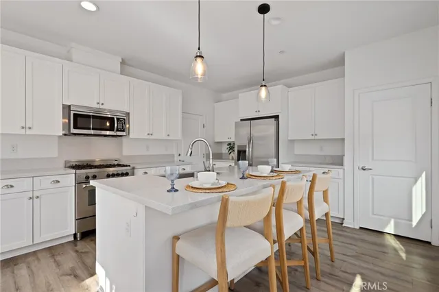 $1,499,800 | 403 Aura Drive, Costa Mesa, CA 92626