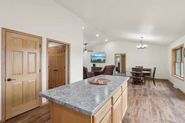 $485,000 | 400 Mourning Dove Court, Arena, WI 53503