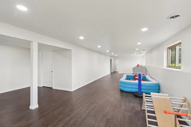 $485,000 | 400 Mourning Dove Court, Arena, WI 53503