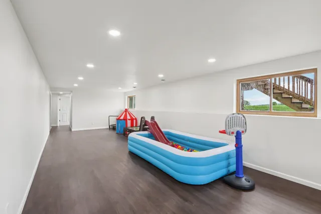 $485,000 | 400 Mourning Dove Court, Arena, WI 53503