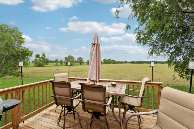 $485,000 | 400 Mourning Dove Court, Arena, WI 53503