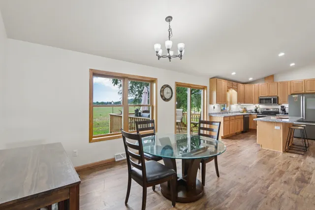 $485,000 | 400 Mourning Dove Court, Arena, WI 53503