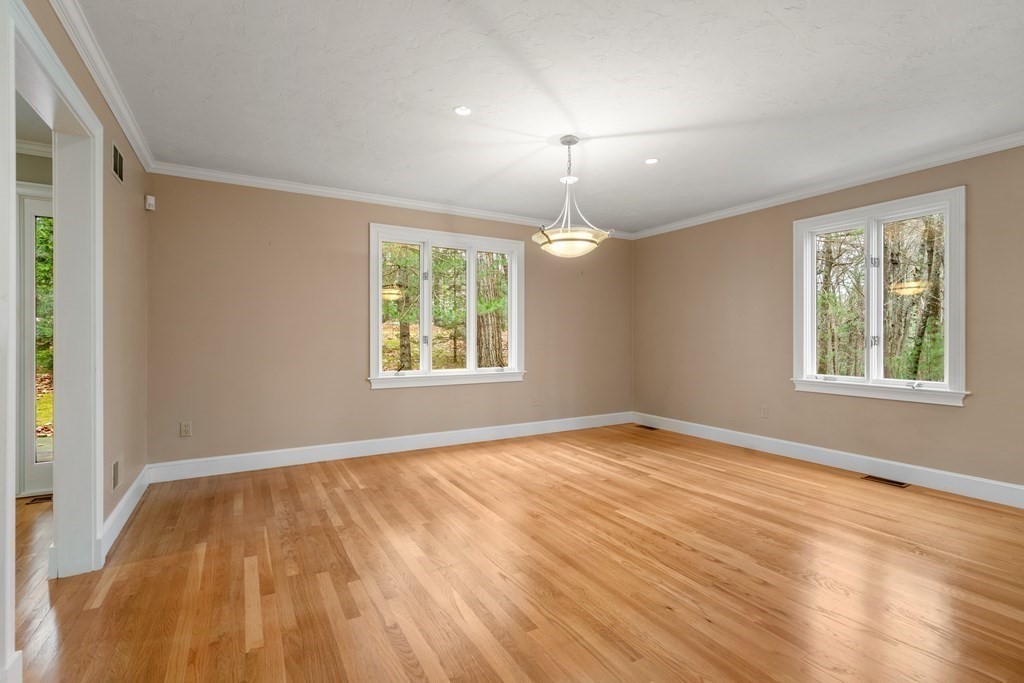 19 Oak Meadow Road Lincoln, MA 01773 - Photo 17 of 41 Gallery Image 17