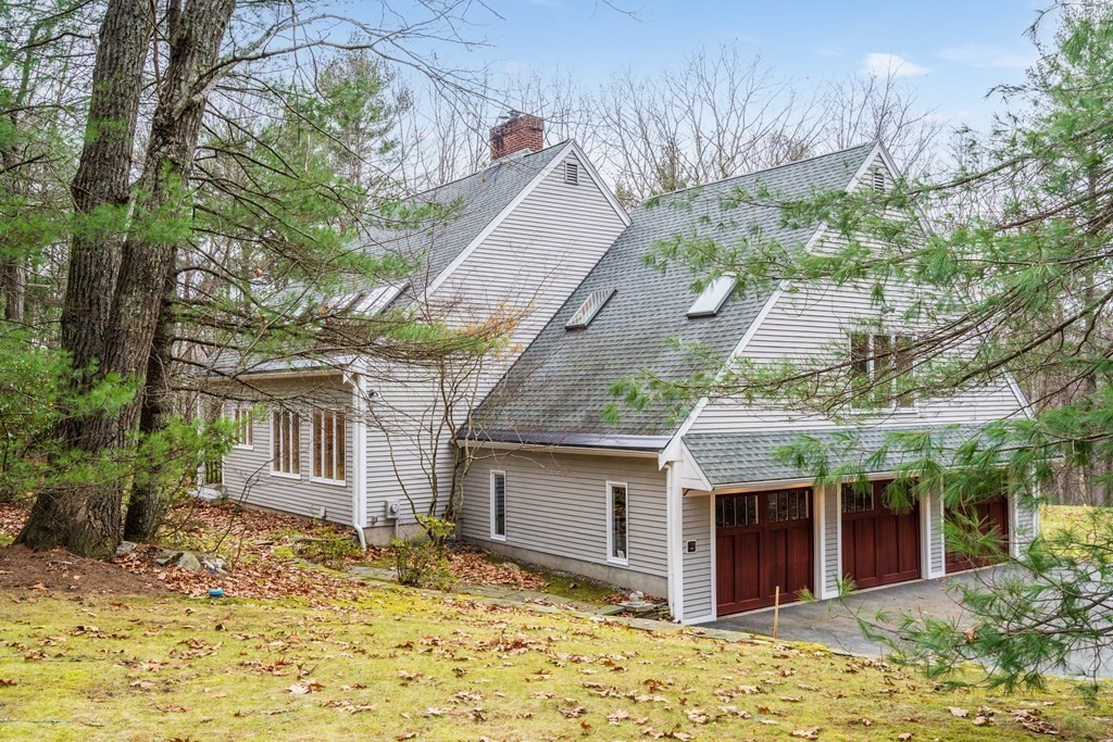 19 Oak Meadow Road Lincoln, MA 01773 - Photo 3 of 41 Gallery Image 3