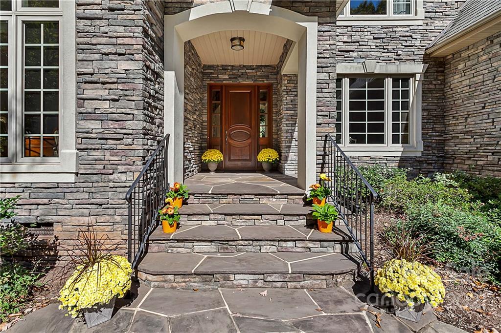 6726 Tree Hill Road Matthews, NC 28104 - Photo 2 of 47 Gallery Image 2