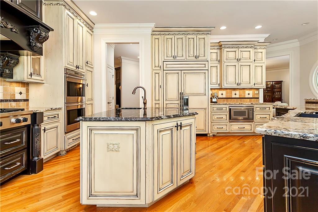 6726 Tree Hill Road Matthews, NC 28104 - Photo 11 of 47 Gallery Image 11