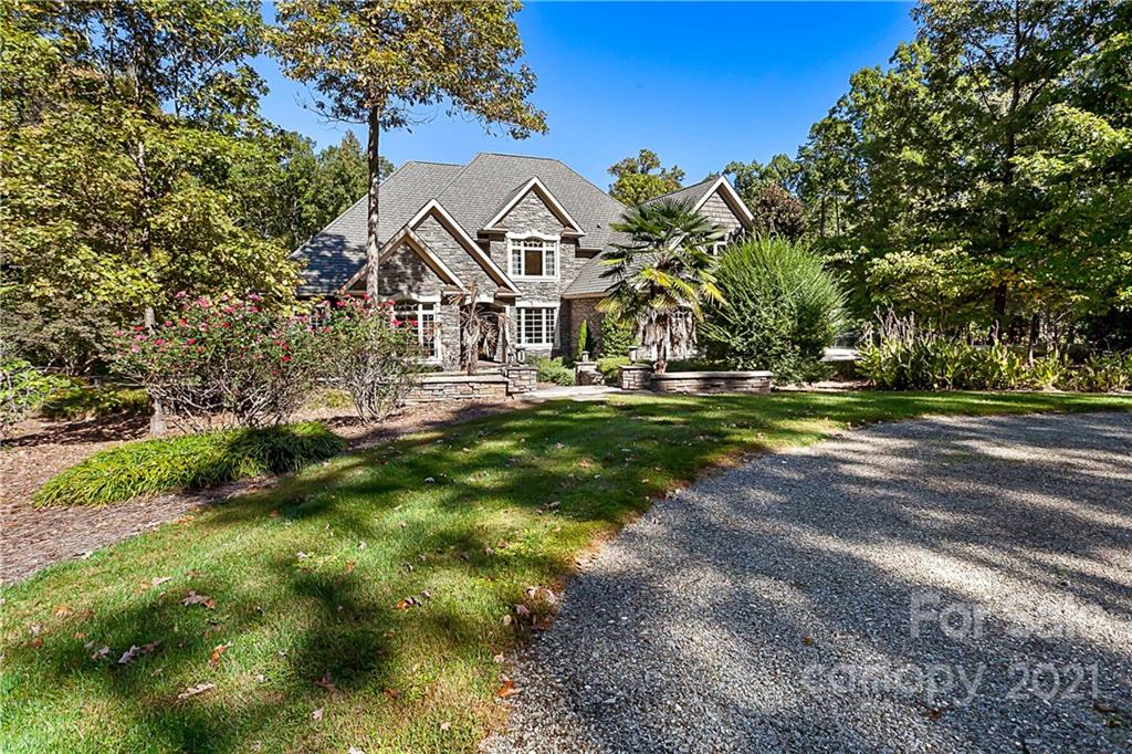 6726 Tree Hill Road Matthews, NC 28104 - Photo 3 of 47 Gallery Image 3