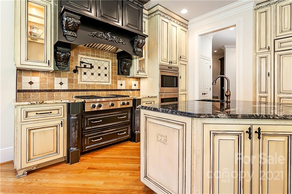 6726 Tree Hill Road Matthews, NC 28104 - Photo 10 of 47 Gallery Image 10
