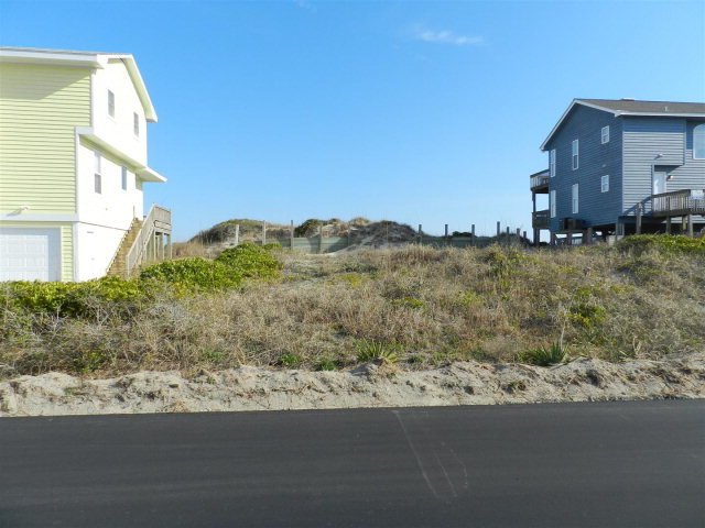 118 Topsail Road North Topsail Beach, NC 28460 - Photo 1 of 14 Primary Photo