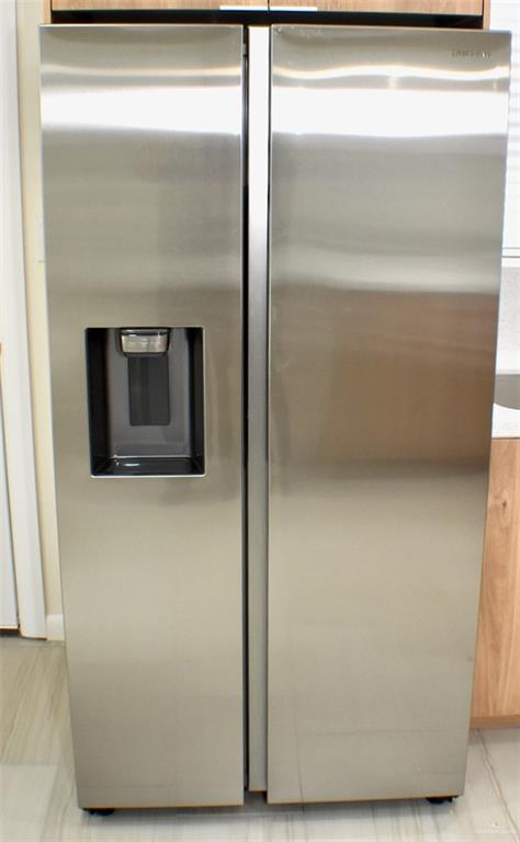 2913 East Israel Avenue Alton, TX 78573 - Photo 9 of 23 a picture of a door of a house