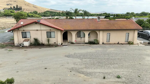 $550,000 | 25635 Ave 220, Lindsay, CA 93247