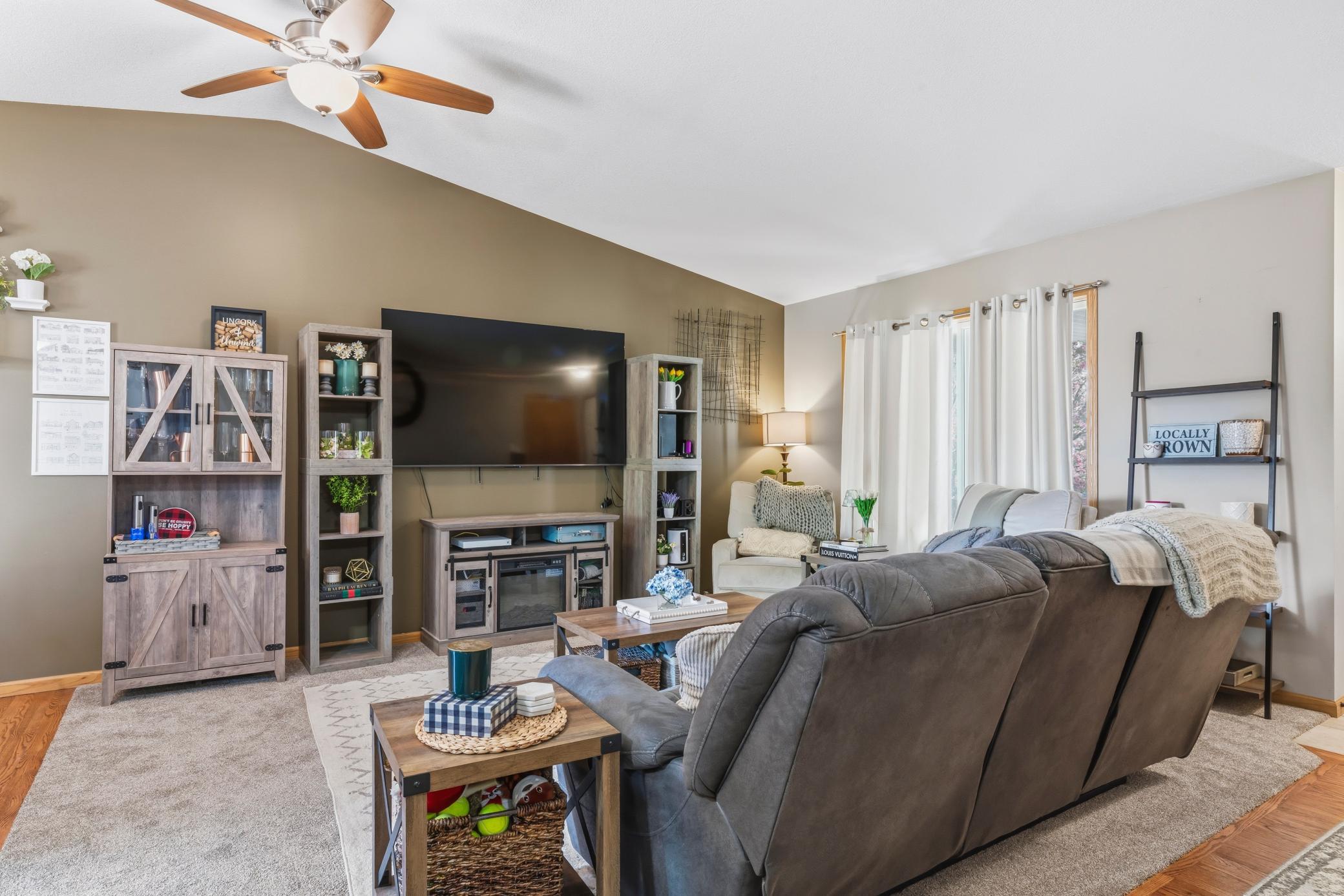 4445 Manor Drive Northwest Rochester, MN 55901 - Photo 5 of 32