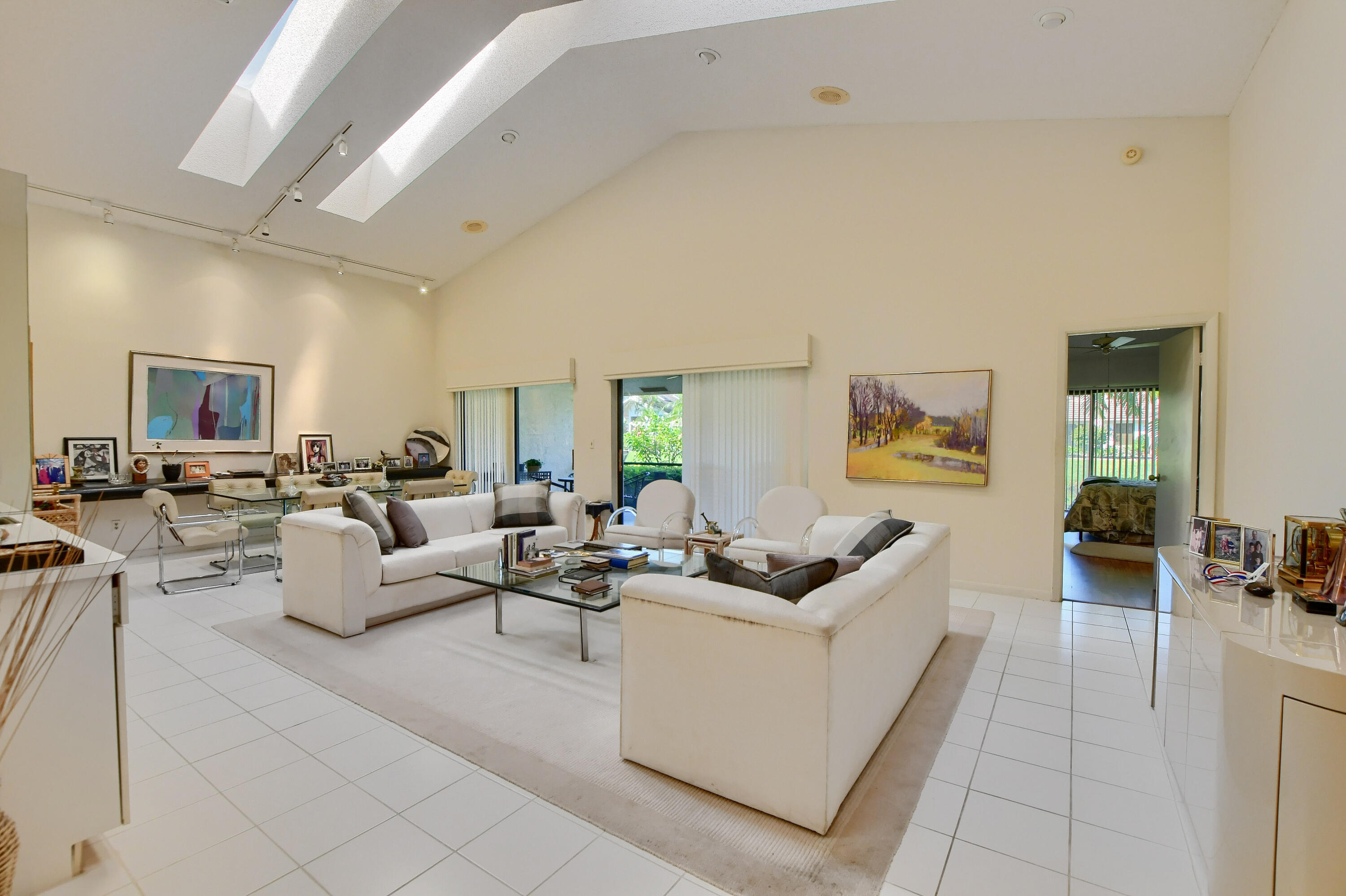20031 Waters Edge Circle, Unit 1203 Boca Raton, FL 33434 - Photo 7 of 35 07_ebf_2140-hdr(5)