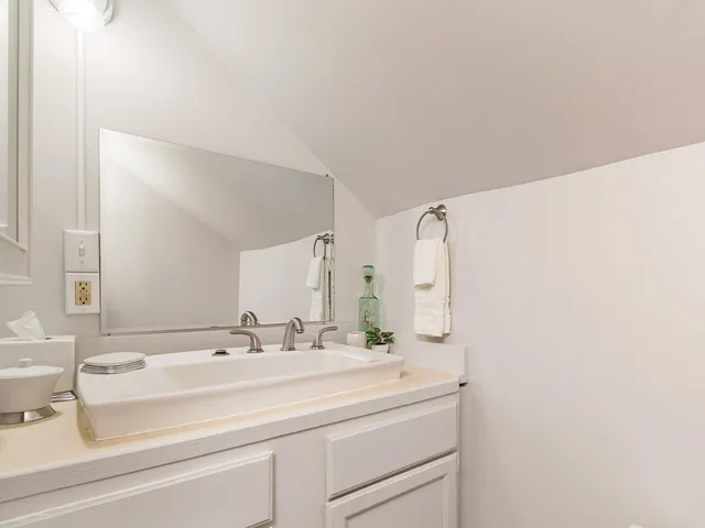 $985,000 | 394-396 Beane Road, Huntington, VT 05462