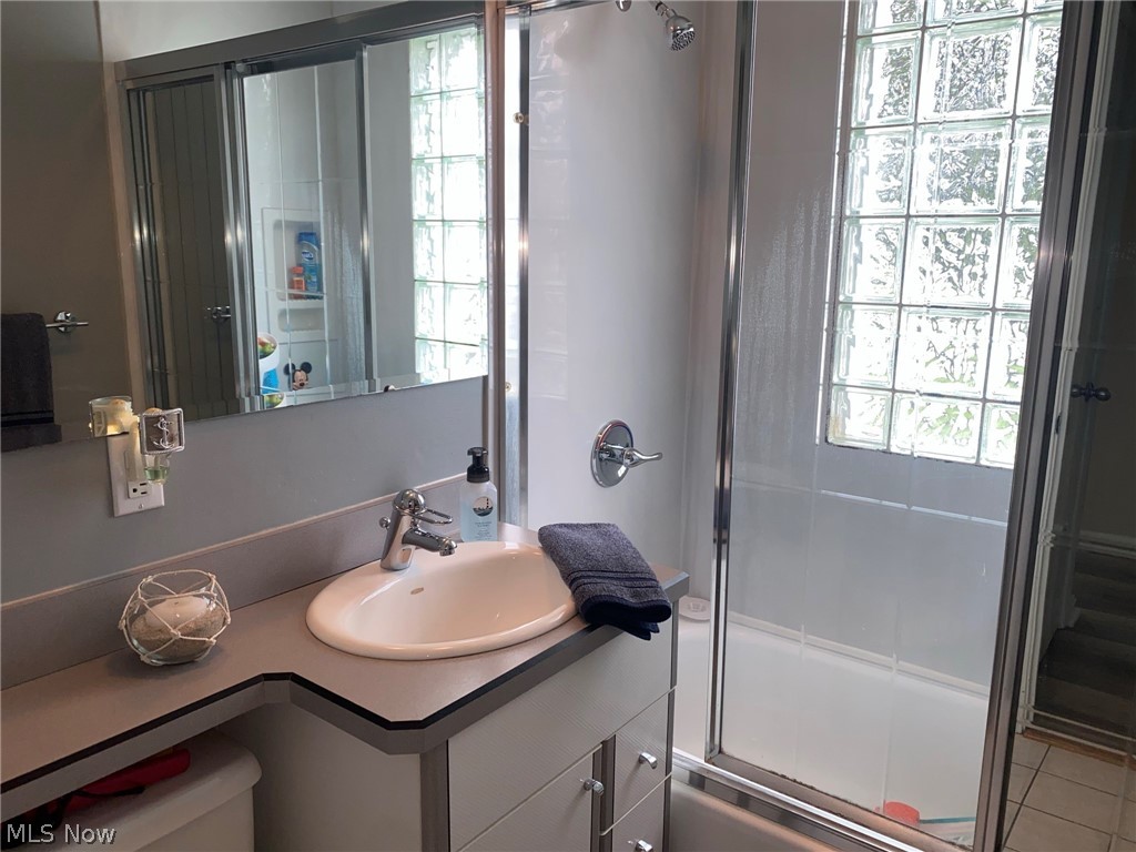 29949 Enid Road Wickliffe, OH 44092 - Photo 9 of 22 Gallery Image 9