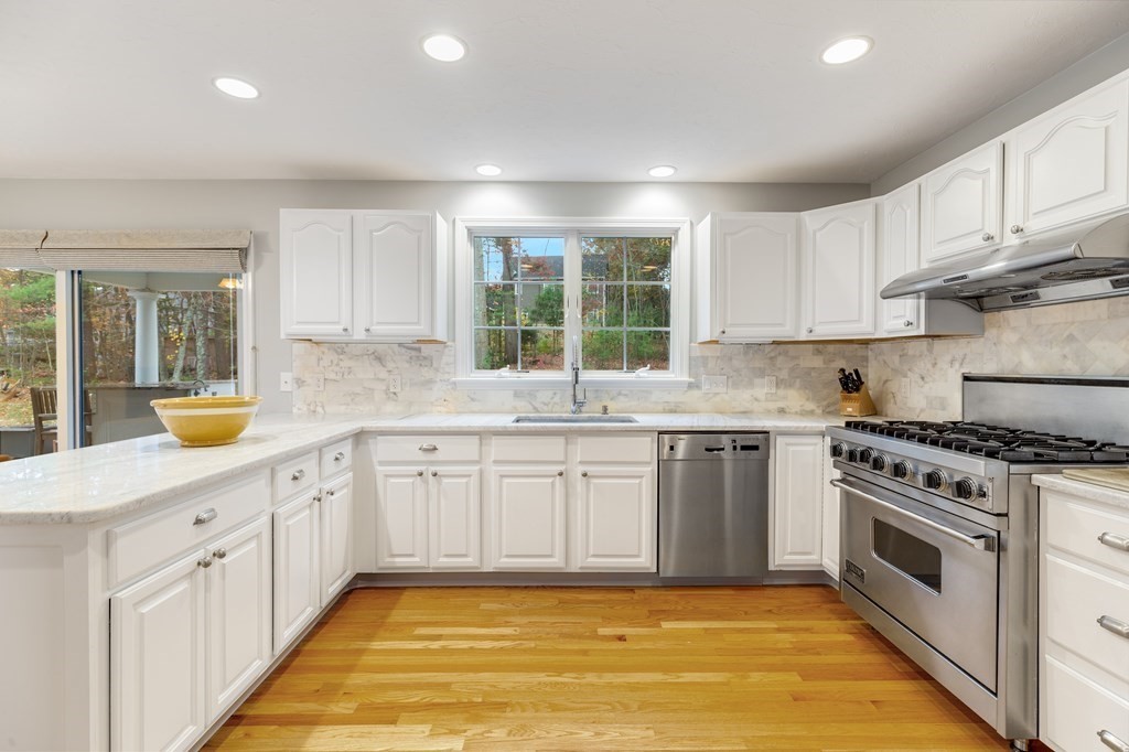 32 Indian Brook Road Ashland, MA 01721 - Photo 4 of 42 Gallery Image 4