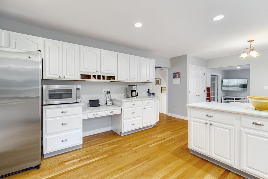 32 Indian Brook Road Ashland, MA 01721 - Photo 6 of 42 Gallery Image 6