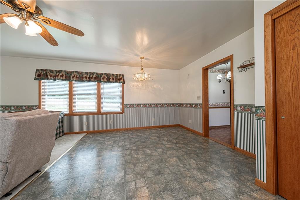 2433 Ridgewood Court New Castle, PA 16101 - Photo 11 of 38 Lots of natural light
