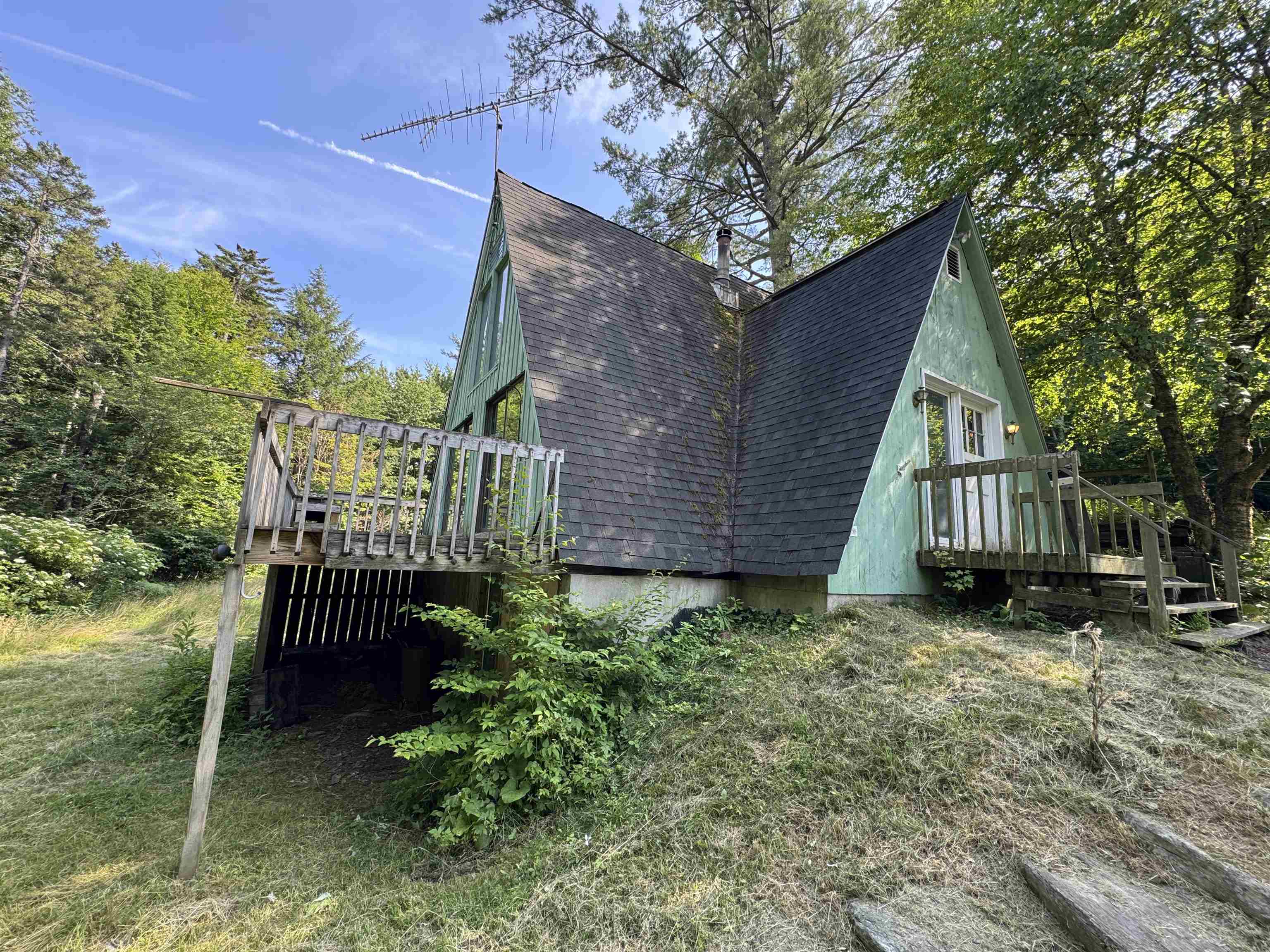 210 Dartt Hill Road Bethel, VT 05032 - Photo 2 of 26 Gallery Image 2