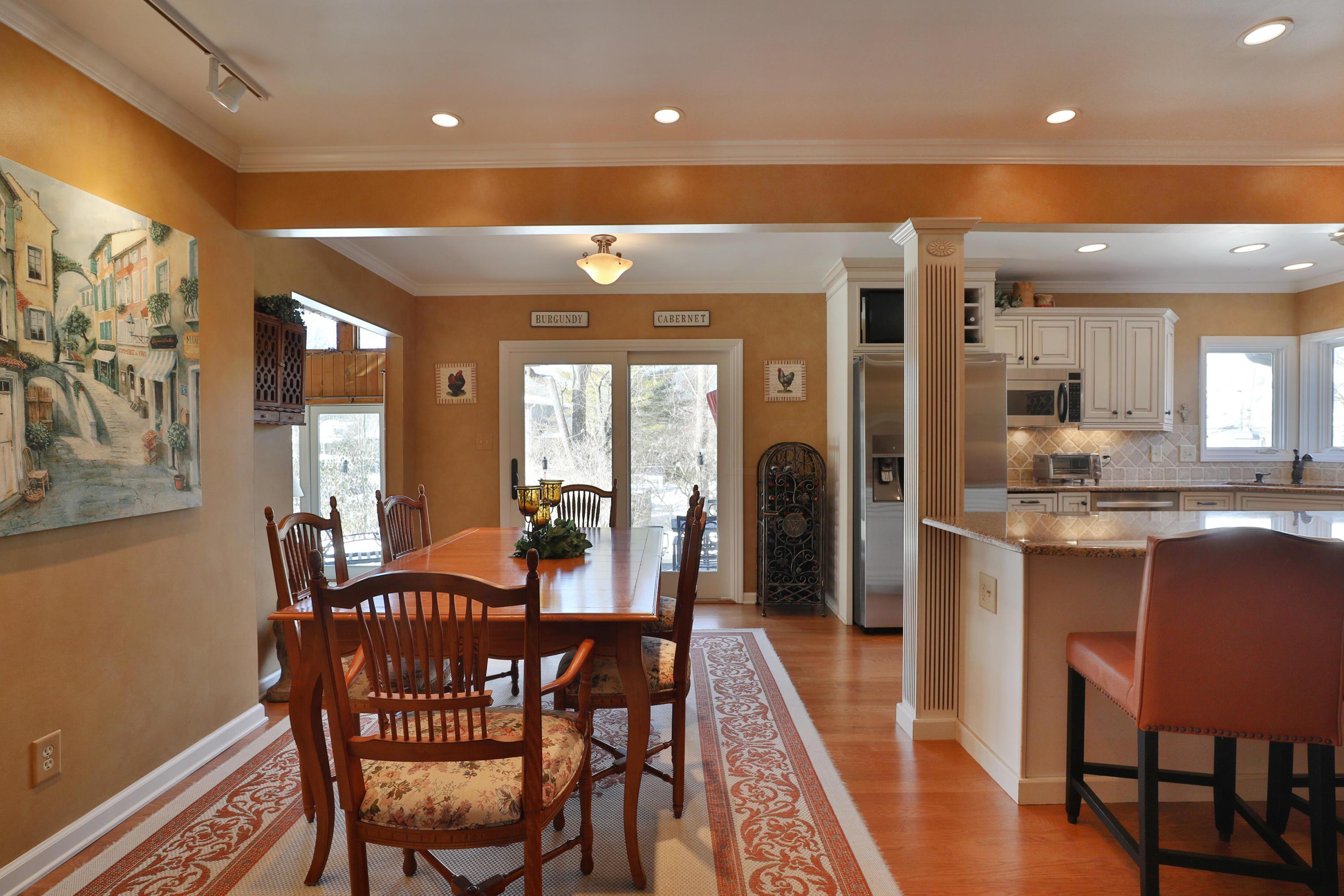 4051 Longhill Road Columbus, OH 43220 - Photo 18 of 66