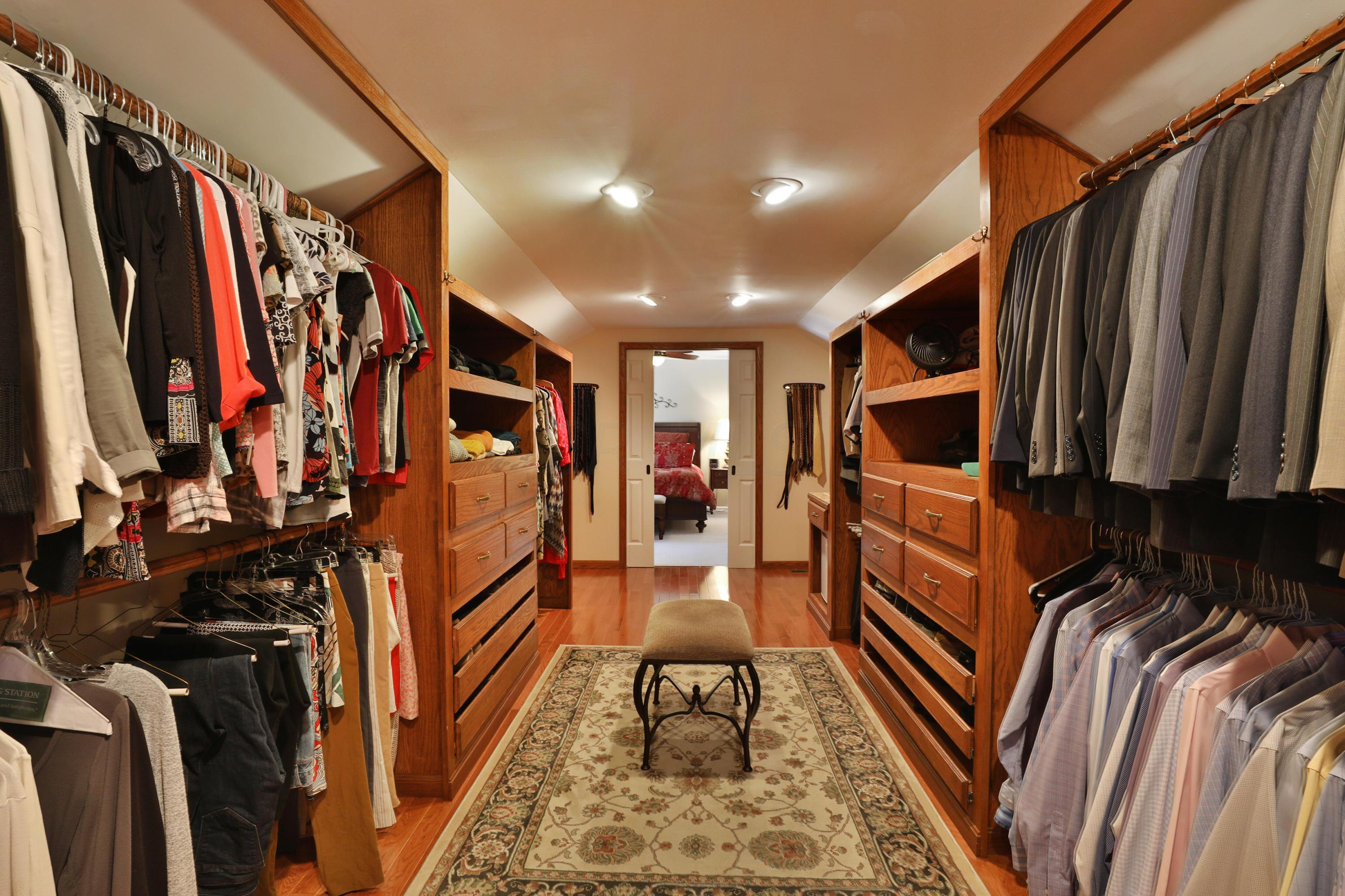 4051 Longhill Road Columbus, OH 43220 - Photo 36 of 66