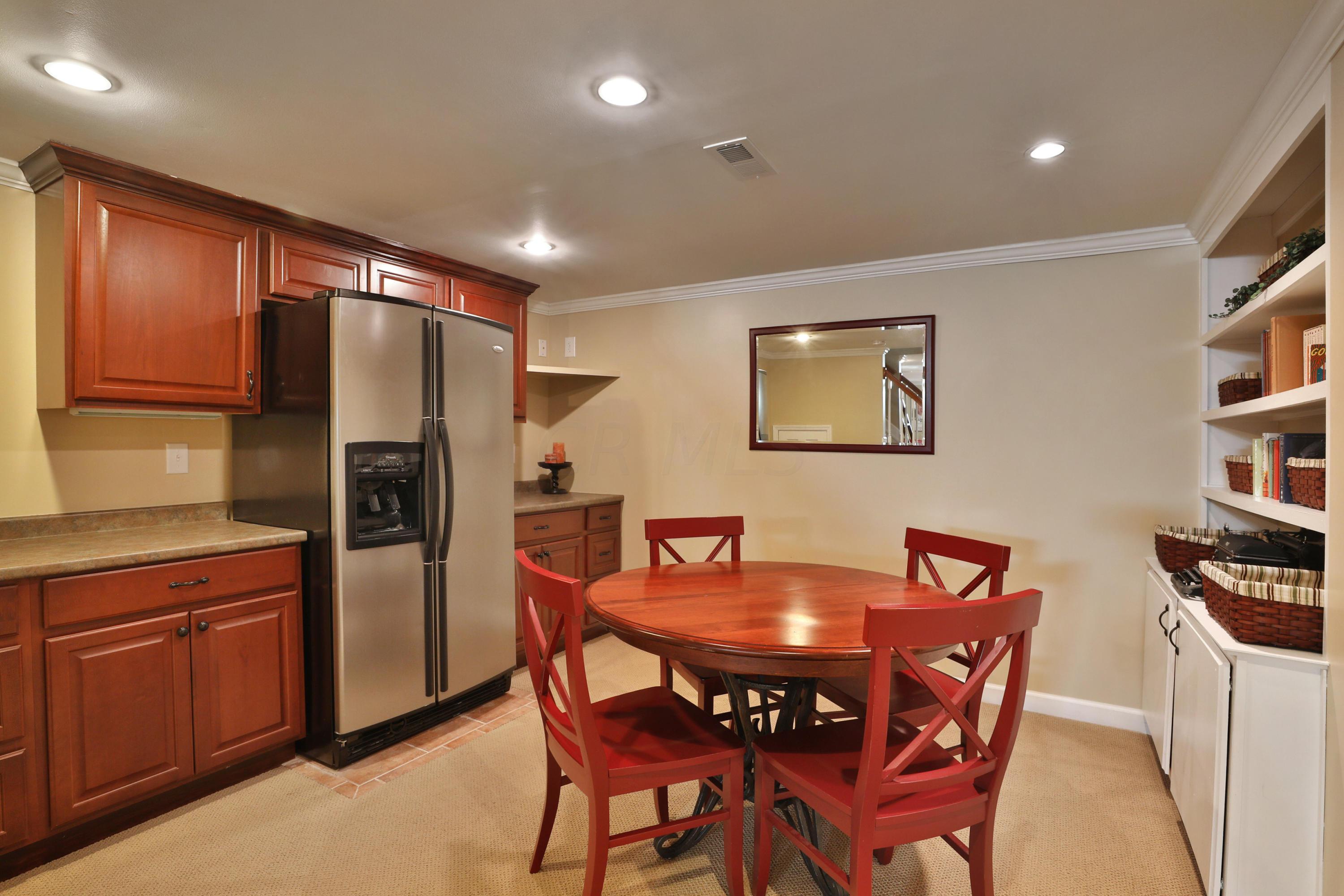 4051 Longhill Road Columbus, OH 43220 - Photo 49 of 66