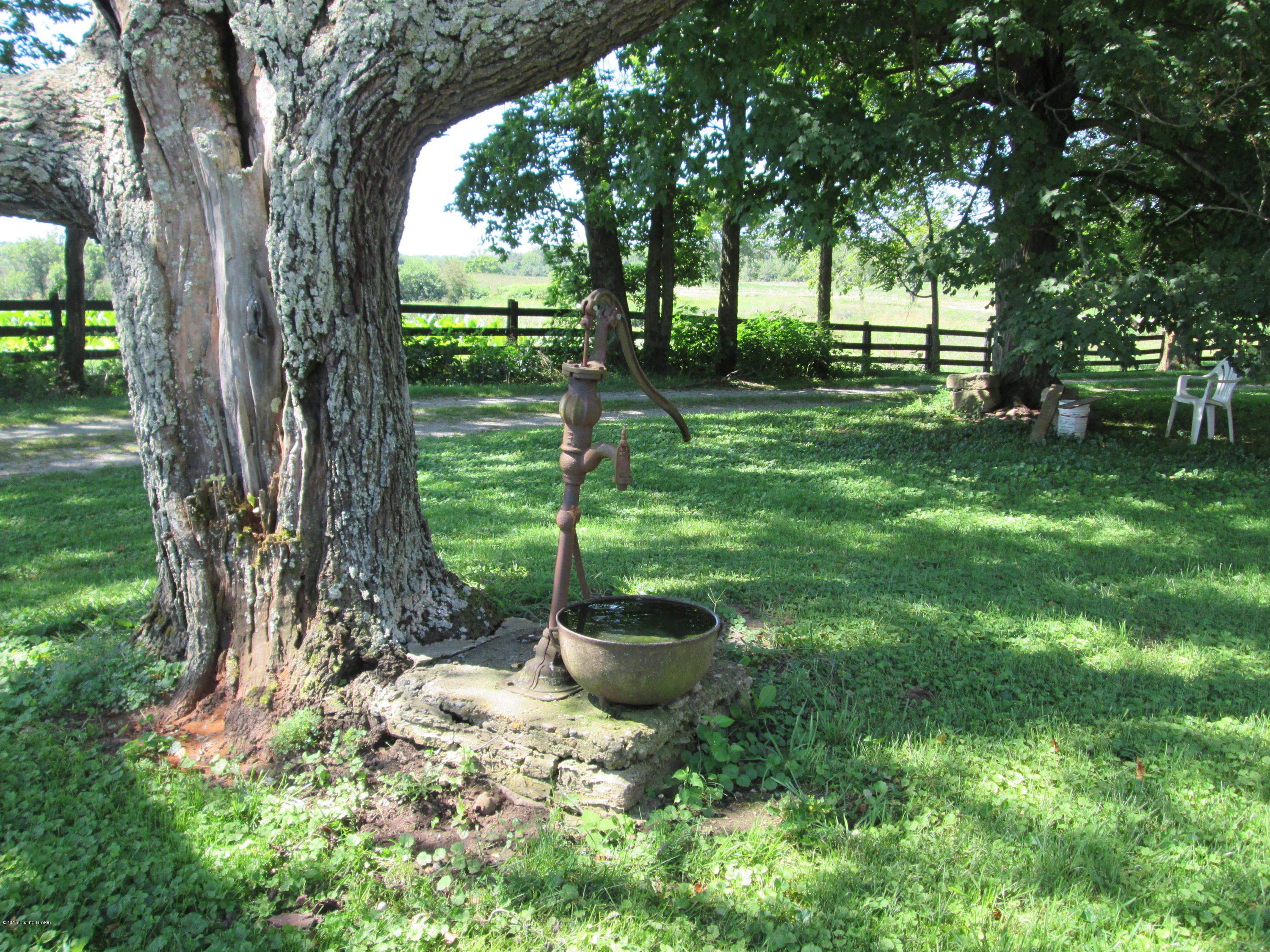 6964 Ballardsville Road Smithfield, KY 40068 - Photo 10 of 47 6964Hwy22East 014
