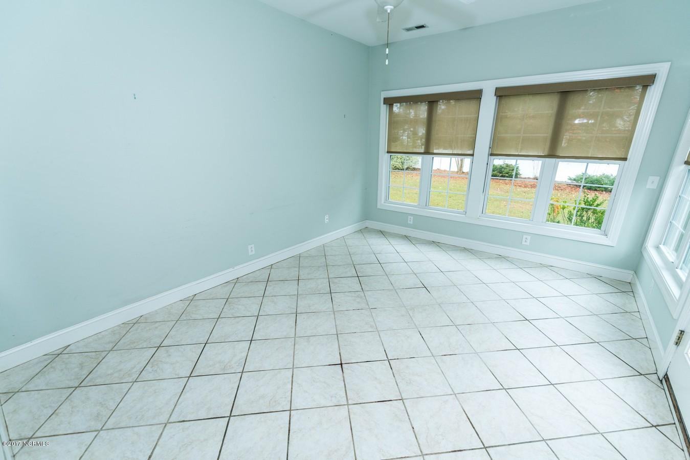 110 Westerly Road New Bern, NC 28560 - Photo 19 of 46 downsized 20