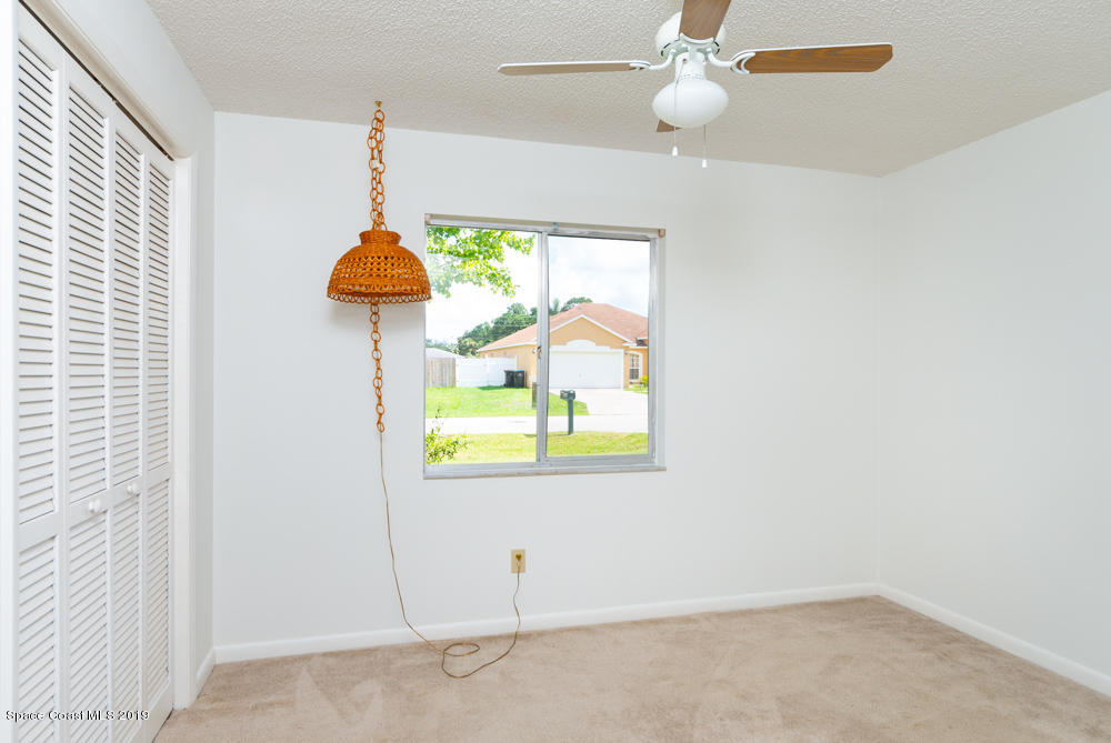 464 Crystal Mist Road Northwest Palm Bay, FL 32907 - Photo 14 of 29 medium-13