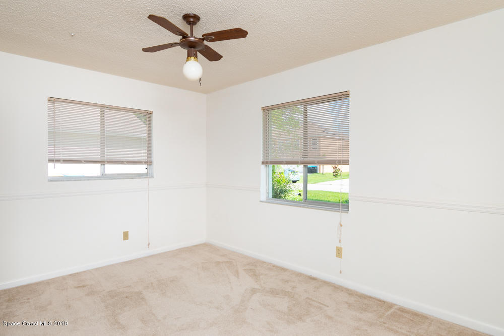 464 Crystal Mist Road Northwest Palm Bay, FL 32907 - Photo 15 of 29 medium-14