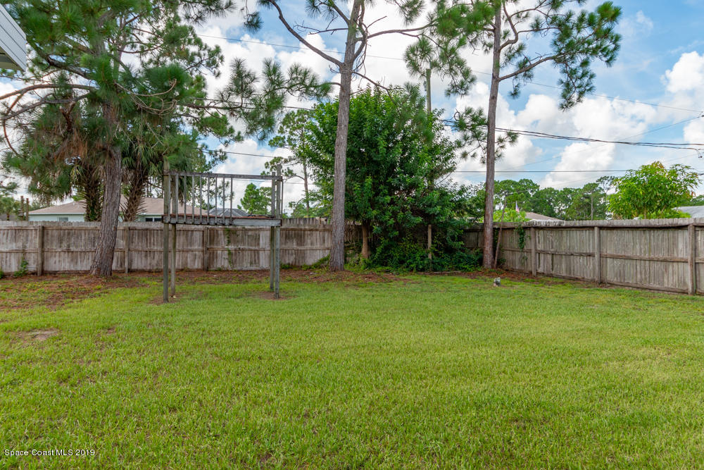 464 Crystal Mist Road Northwest Palm Bay, FL 32907 - Photo 23 of 29 medium-25