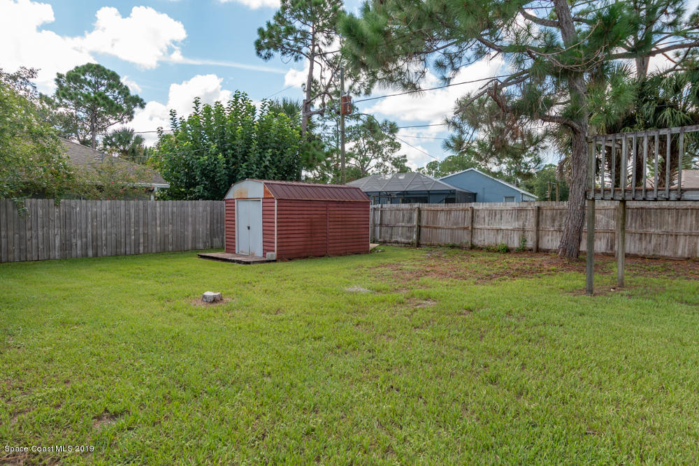464 Crystal Mist Road Northwest Palm Bay, FL 32907 - Photo 24 of 29 medium-26